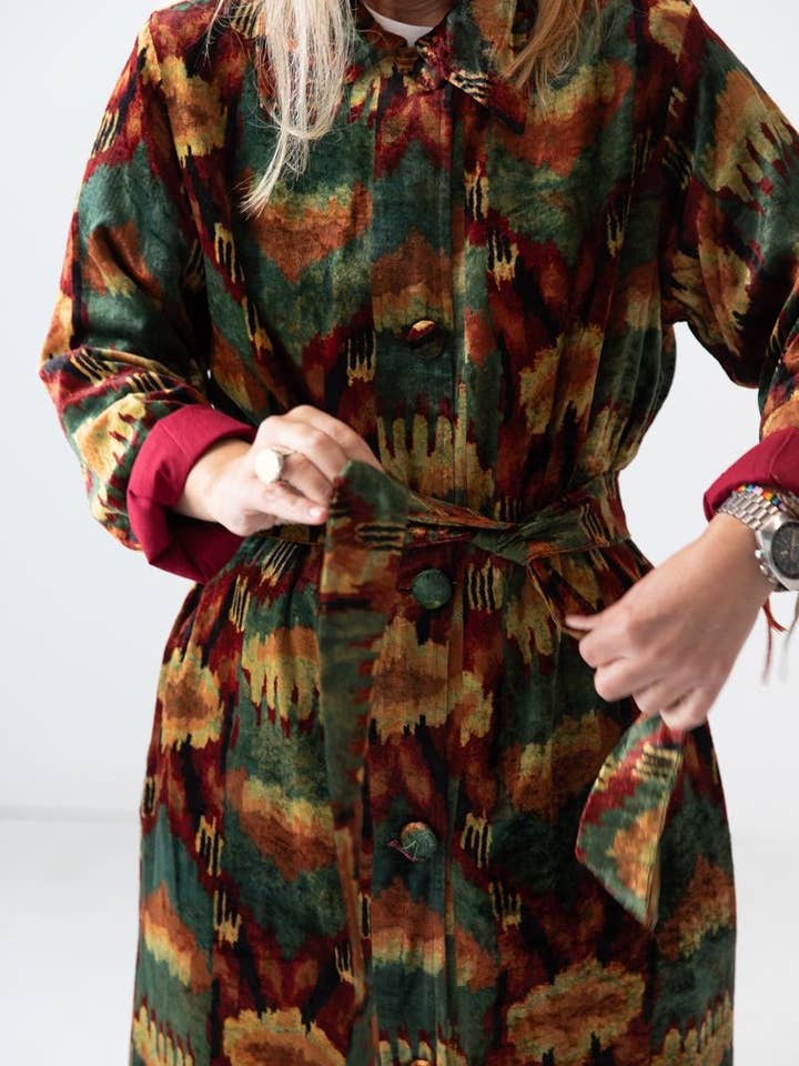 Sanjanaandme - Wholesale Coat - Women's - Meera Silk Velvet Coat6