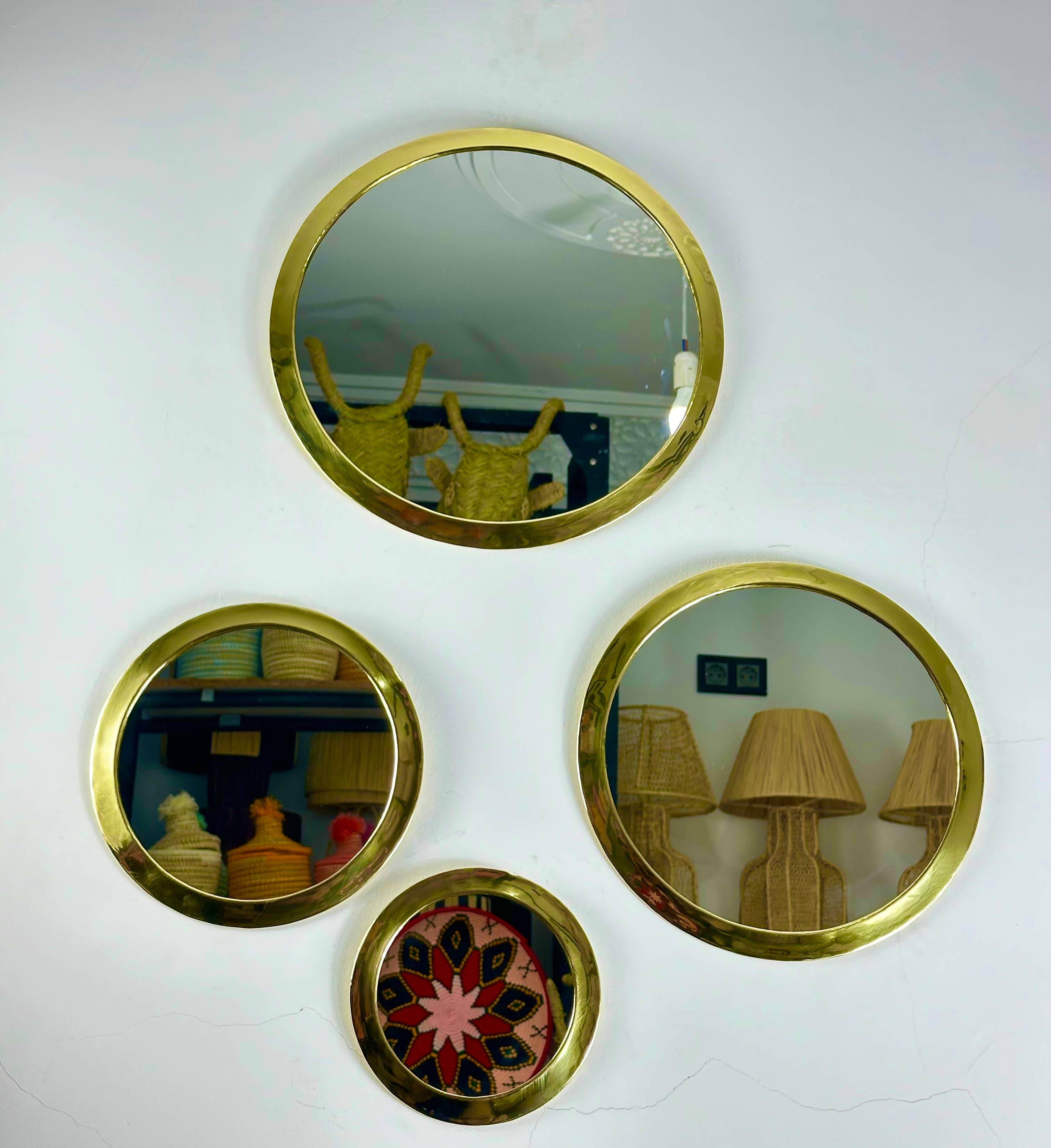Mikwi - Wholesale Wall Mirror - Set of 4 Brass Mirrors, Moroccan Round Mirror