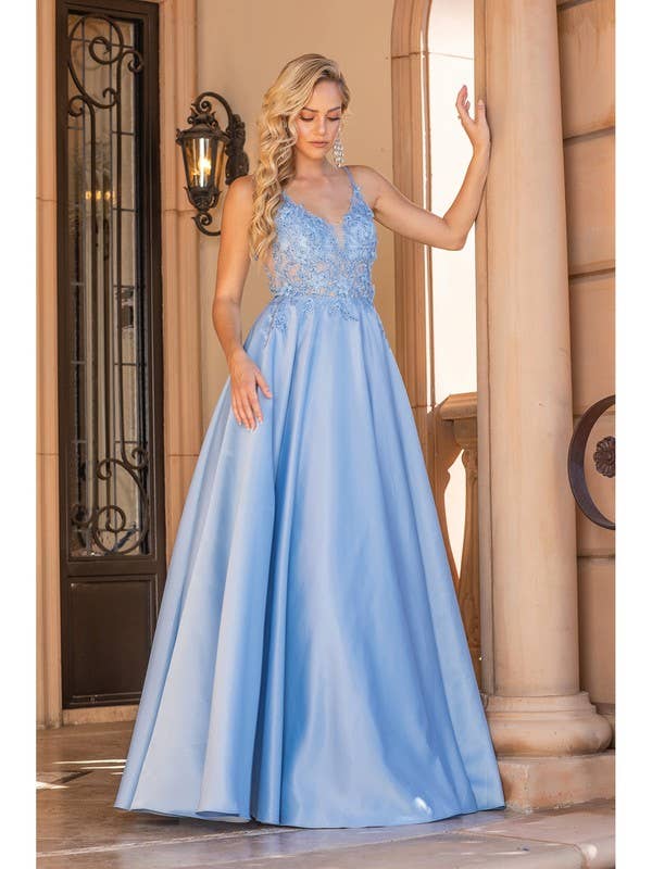 Robe de bal en satin ornée de dentelle pour le bal de promo pour la vente par Dancing Queen Dress