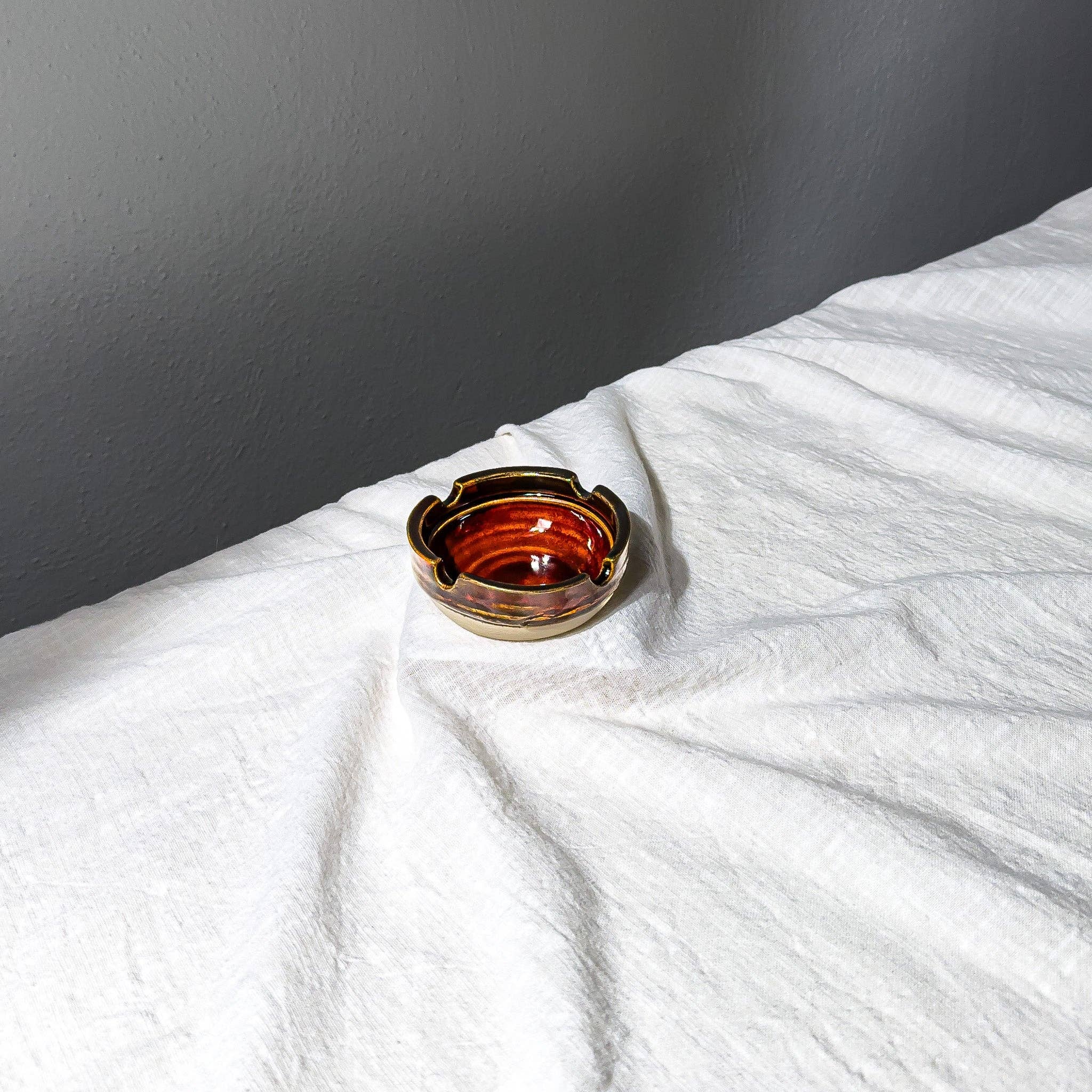 DEEP BLACK - Wholesale Ashtray - Ashtray3