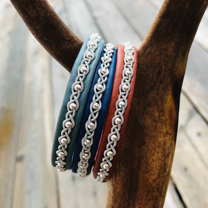 Jojk – wholesale Manschettarmband – Smalt Sami Lappland Tennarmband Med Silverpärlor #27