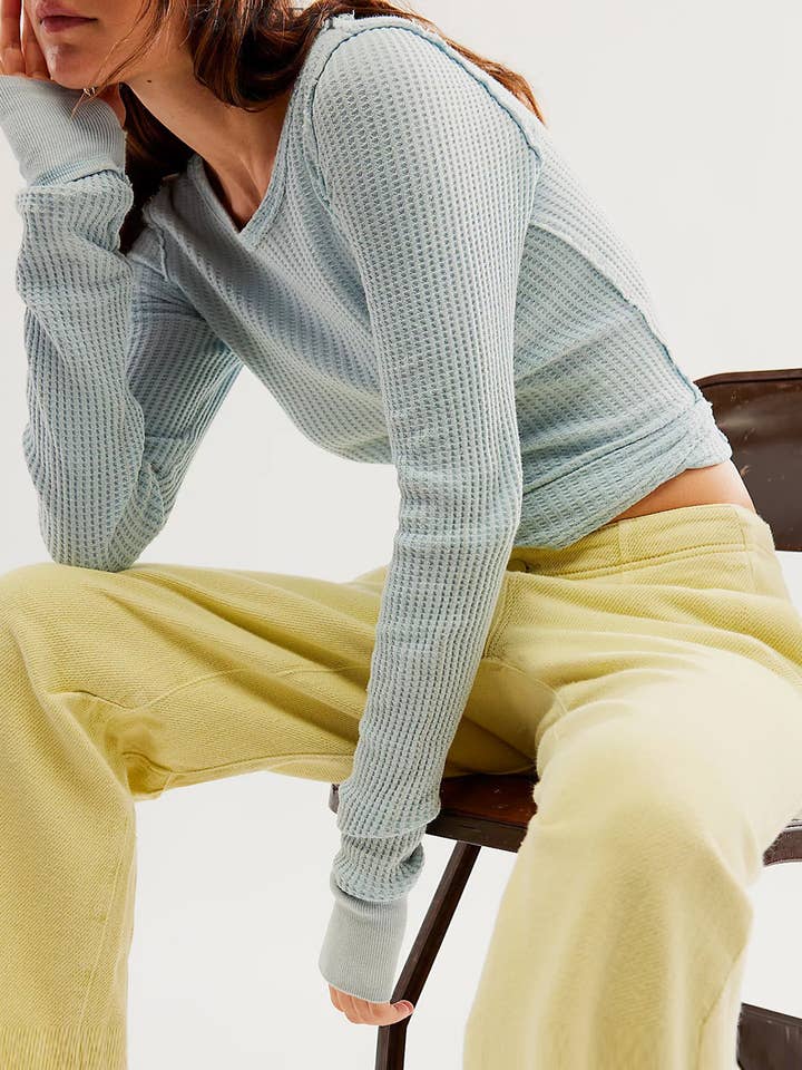 Round-Neck Panelled Slim-Fitting Long-Sleeved Top for wholesale by HIDDENBRAND