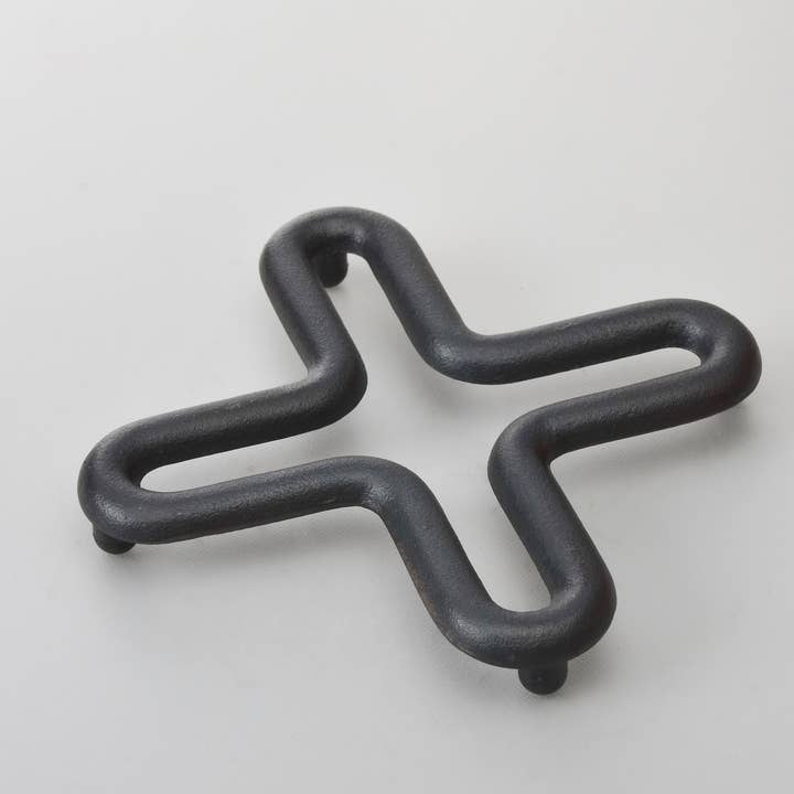 Chushin Pot Stand Yotsuba for wholesale by Japacolle — Japan Collections | See Latest News in "About"