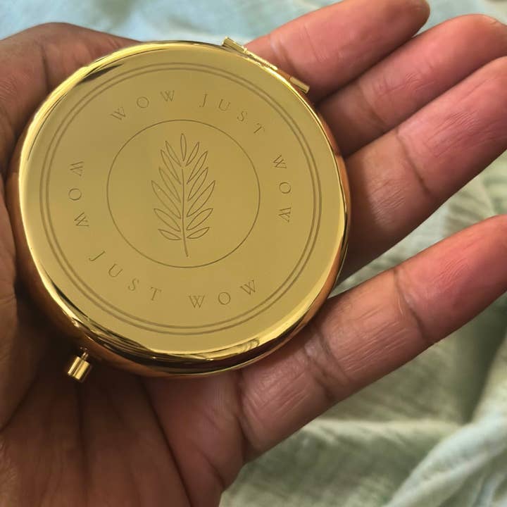 Wow Just Wow Candle Co - Wholesale Compact Mirror - Gold Pocket Mirror – Chic & Convenient Elegance On-the-Go5
