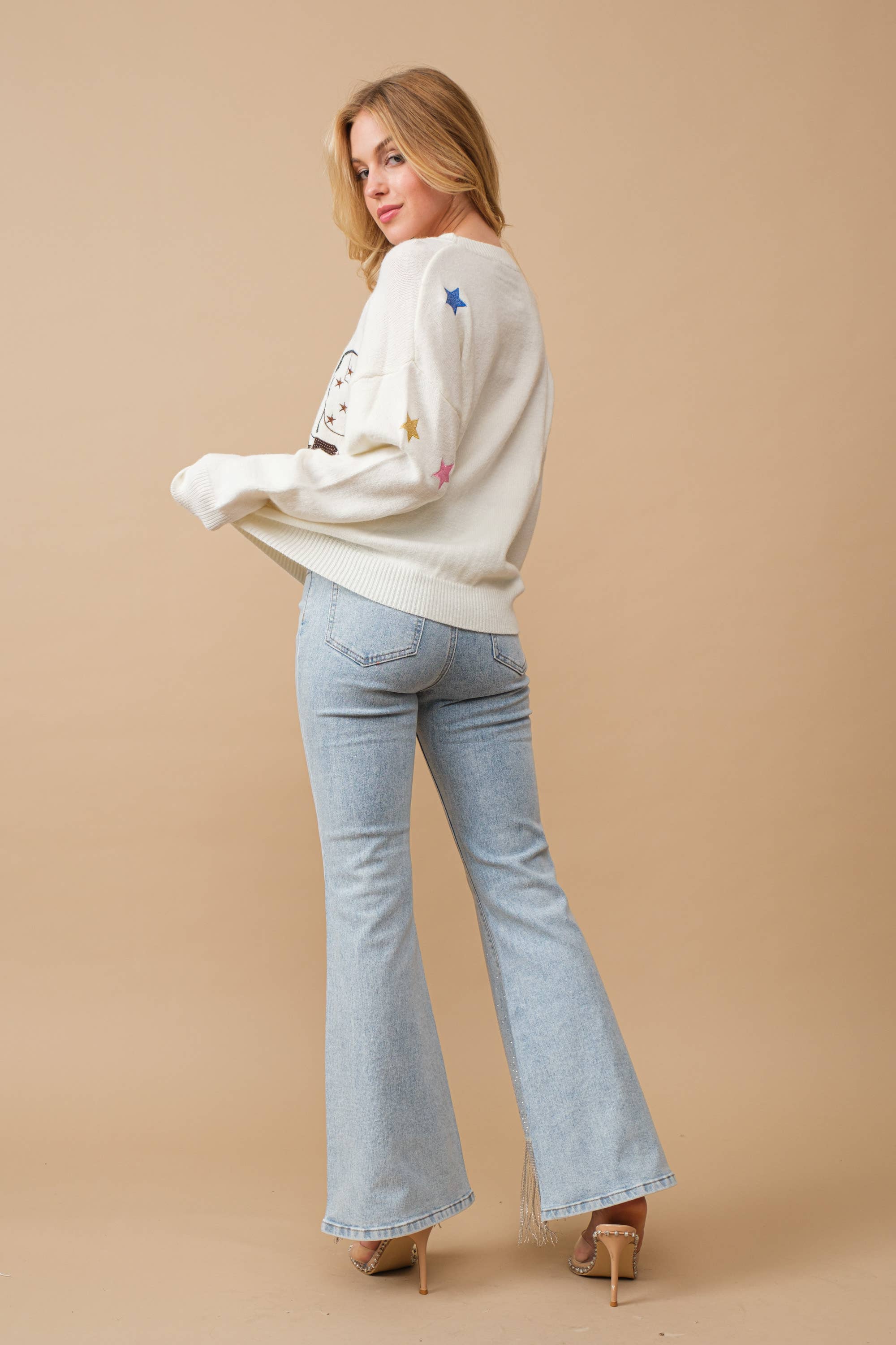 Blue B - Vente Jean – femme - Jean évasé en coton stretch avec strass cloutés et franges17