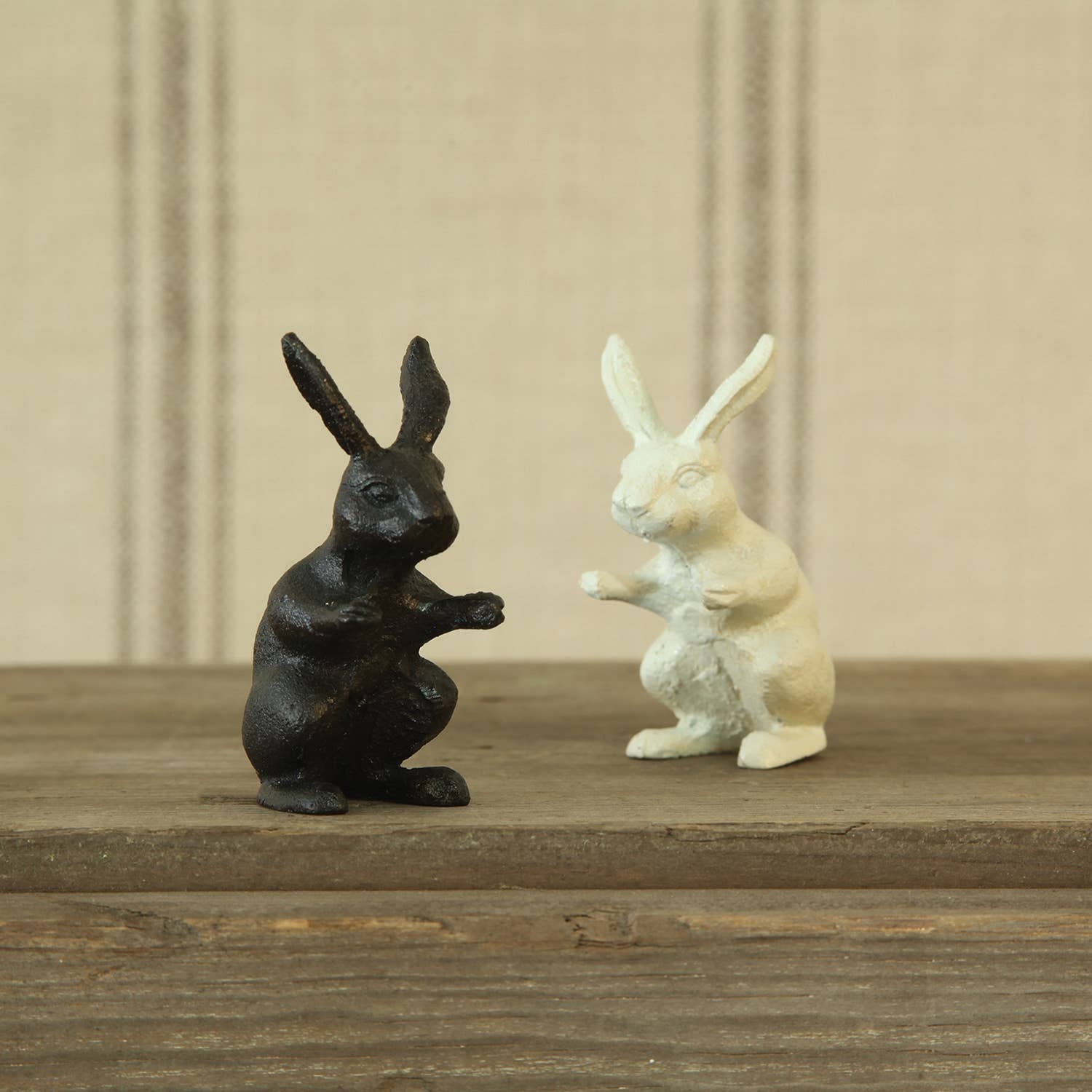 HomArt - Wholesale Decorative Figurine - Curious Rabbit - Cast Iron Hare - Antique White3