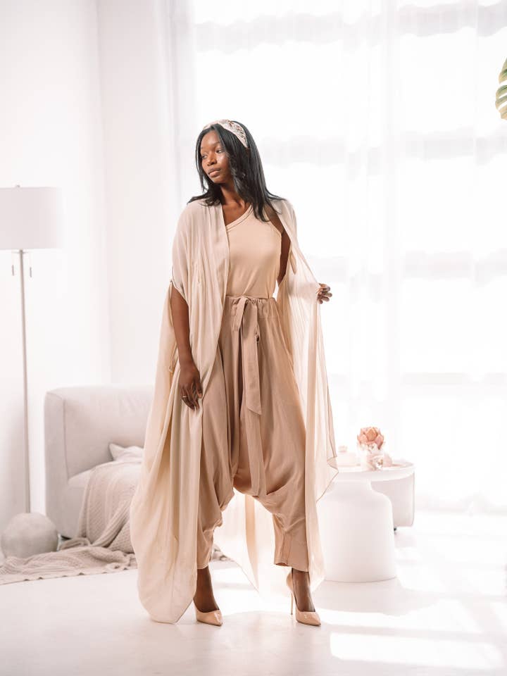 Desert Sandstone Mystical Mirage kaftan for wholesale on Faire