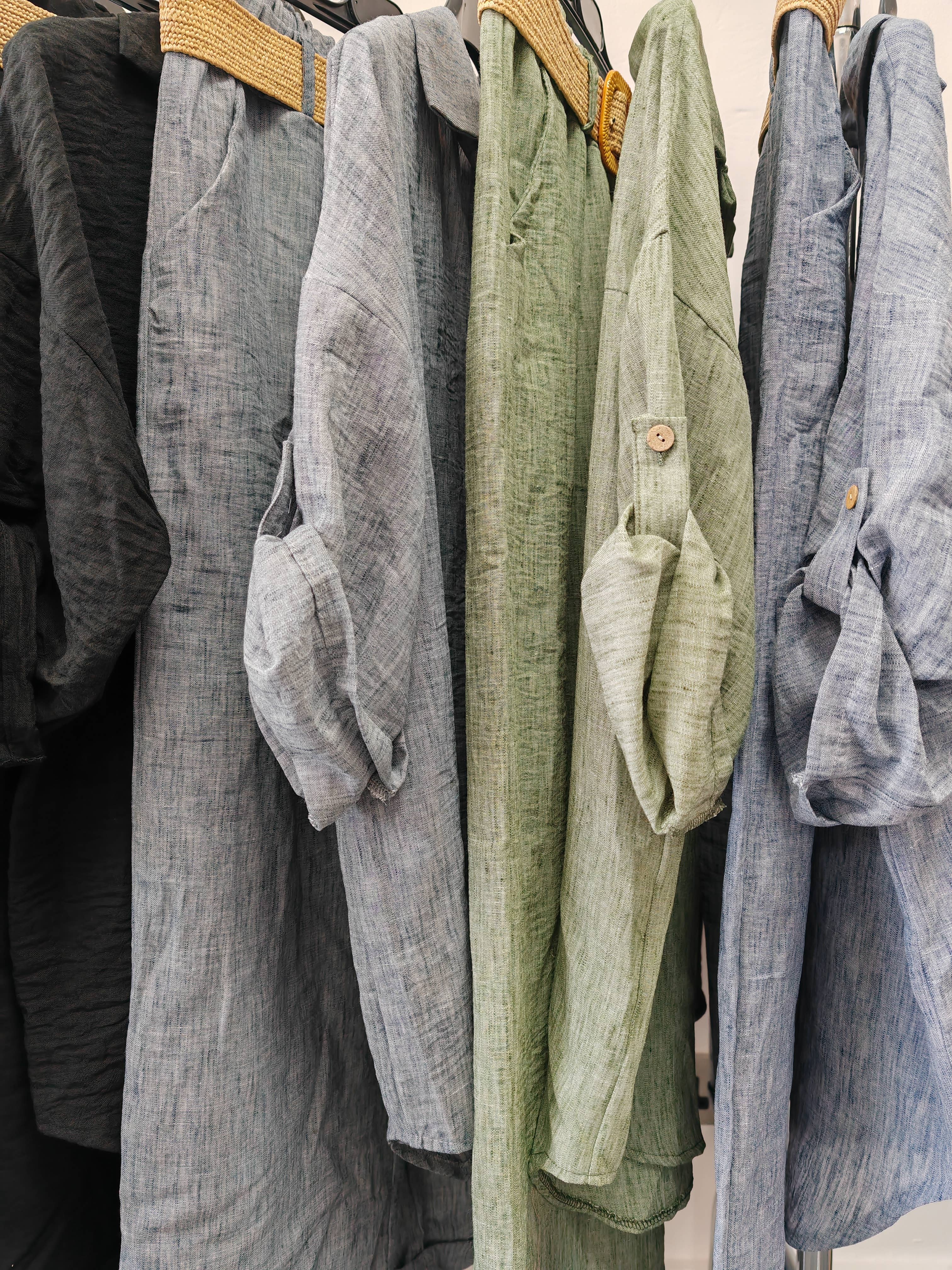 Superbia – Conjunto de top e calça (roupa NÃO Casual) - Mulher por atacado – Conjunto casual italiano tamanho único com camisa de botões completos e calça20