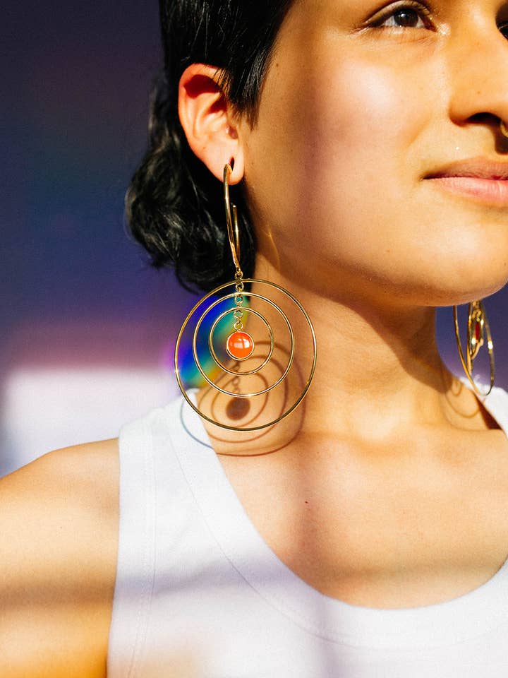 brincos de declaração coloridos: Bullseye Hoops por atacado de StudioSophiaSophia