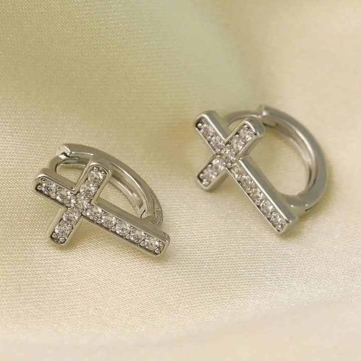 Martha Hoops - Silver for wholesale by Everfaith Jewelry