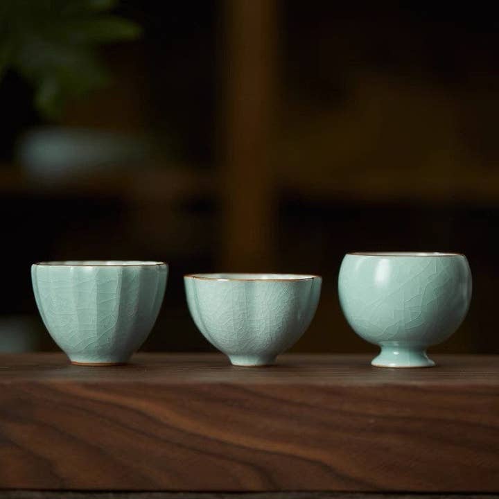 Tasse à thé en céramique bleu ciel faite main par Gohobi pour la vente par Gohobi (We cover U.S. import duties)