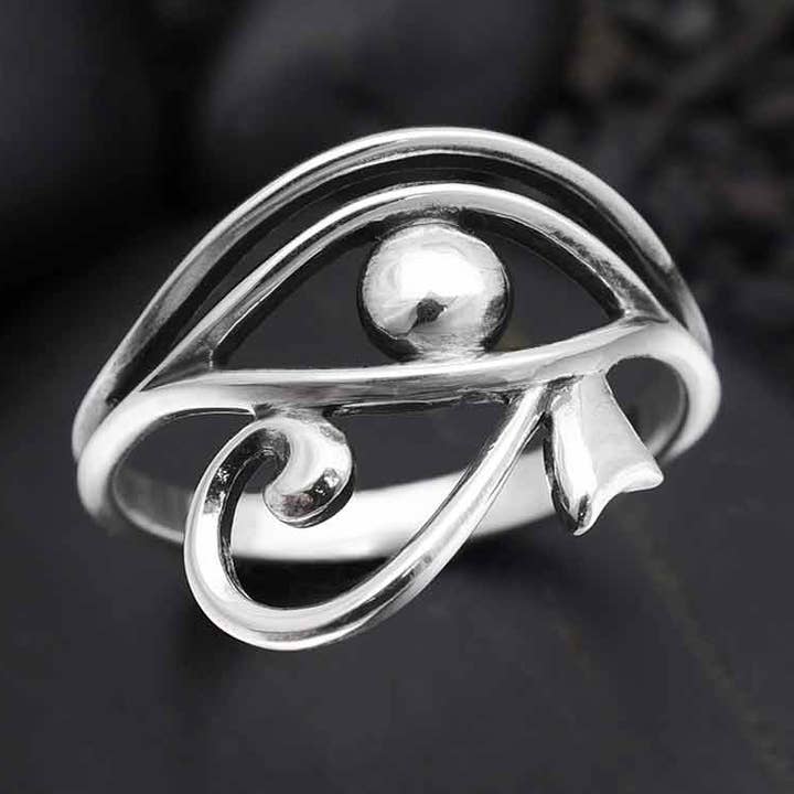 Anello Occhio di Horus in argento sterling per la vendita all'ingrosso da parte di Nina Designs