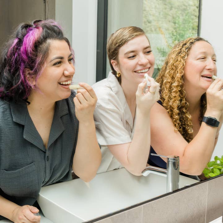 HandCraft Skincare - Wholesale Lip Balm - Vanilla + Lavender Lip Balm10