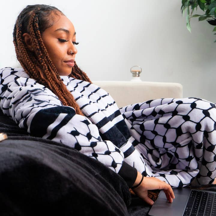 Wear The Peace - Wholesale Hoodie - Unisex - Kufiya Blanket Hoodie