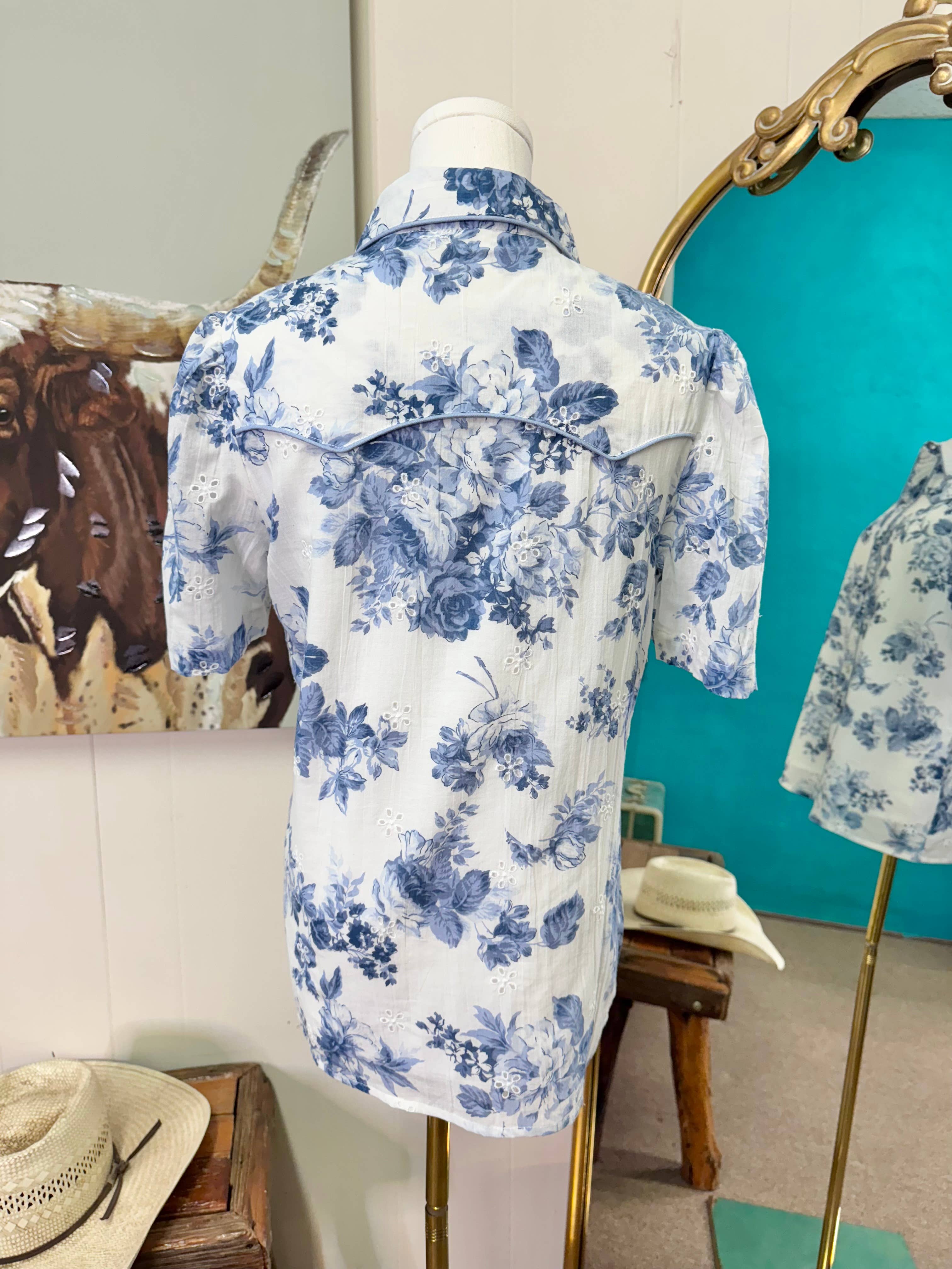 Rockin A Design - Vendita all'ingrosso Camicia button down - Donna - Blusa occidentale a maniche corte con bottoni a pressione e motivo floreale elegante.1