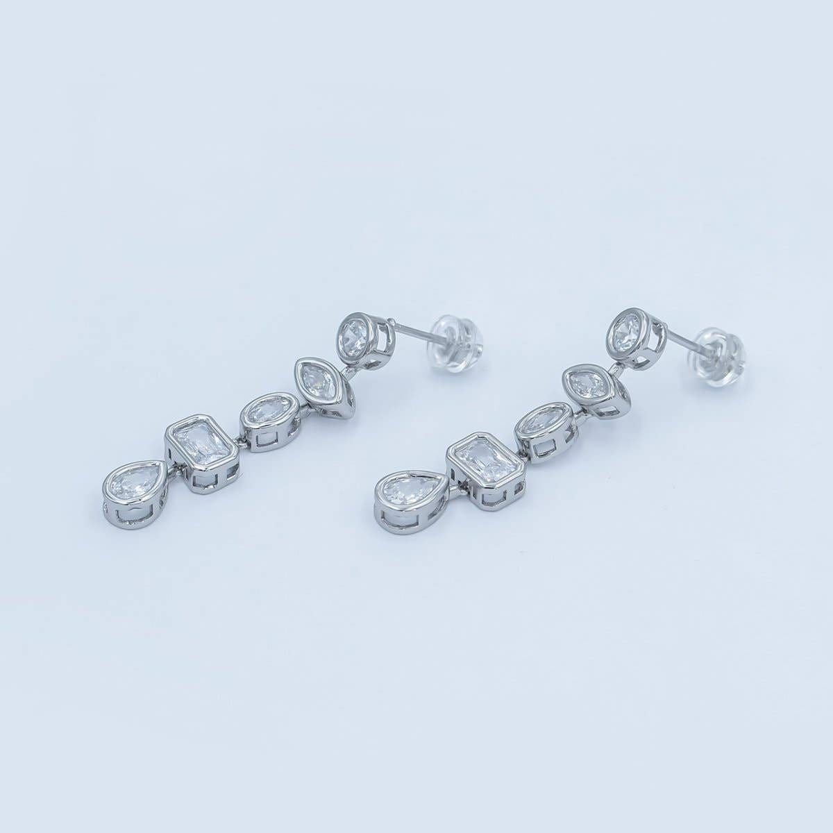 Aim Eternal - Wholesale Hangende/ronde oorbellen - 24K Goud Gevuld Geometrische CZ Bezel Druppel Oorstekers in Goud & Zilver | AB678 AB6791