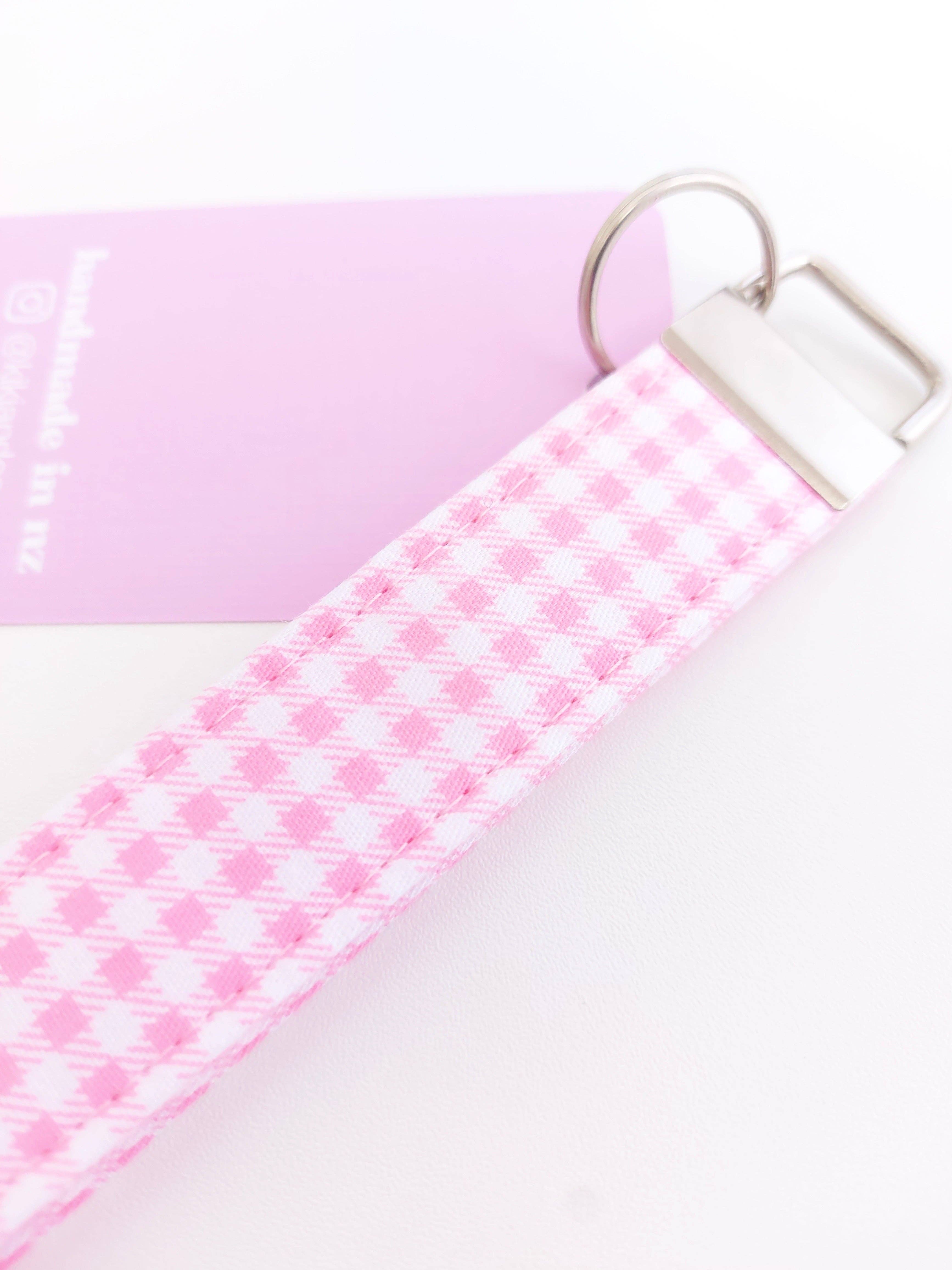 Kiki & Co. - Wholesale Keychain – Women's - Keychain - Pink Gingham1