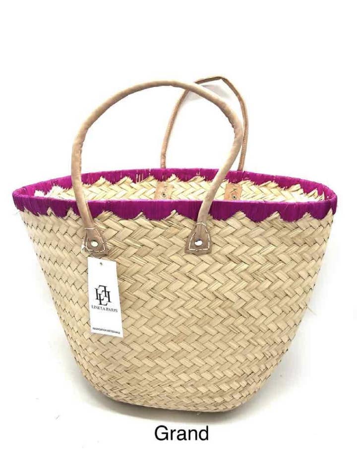 Round natural Madagascar basket with colored border for wholesale by LINETA