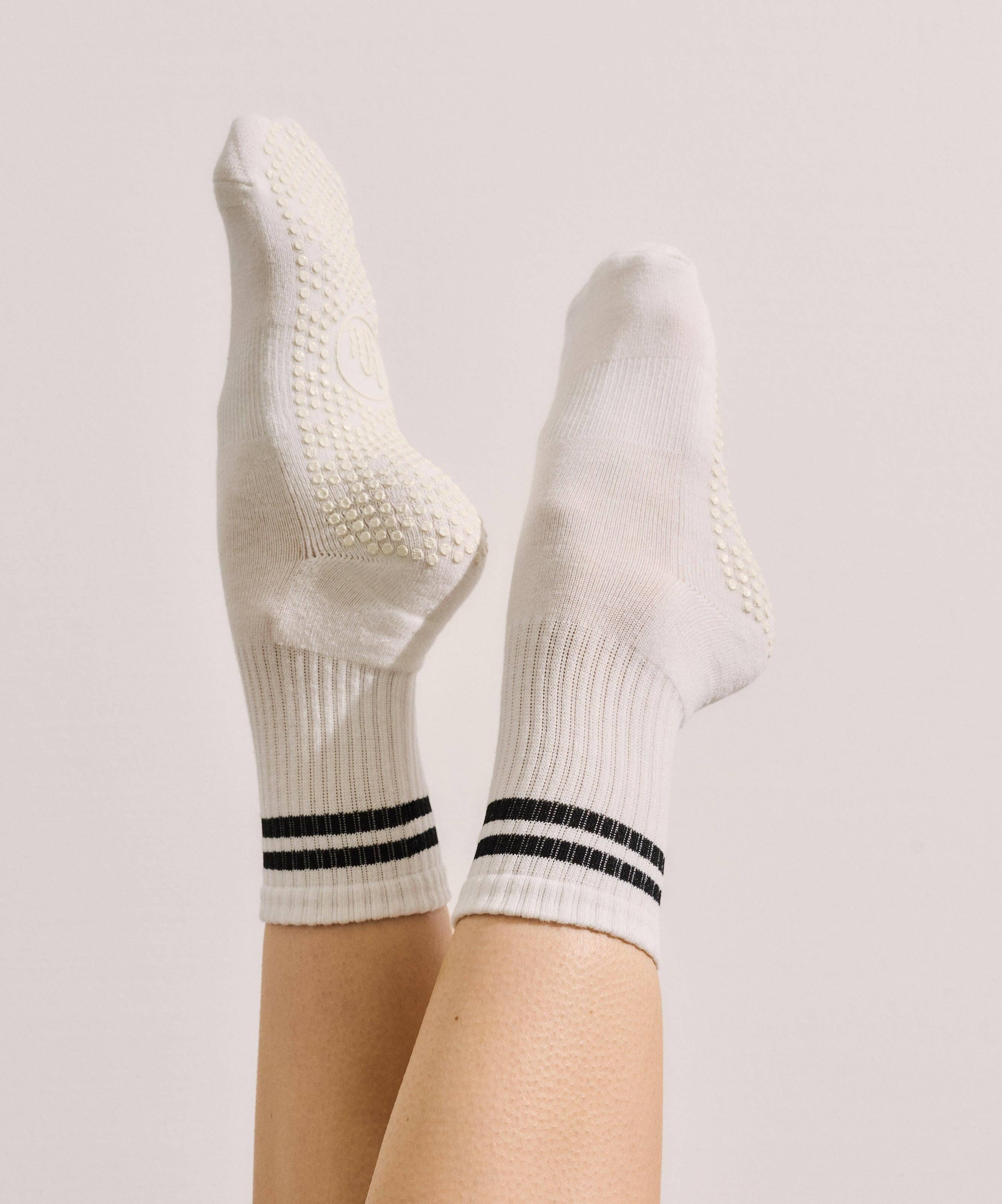 MoveActive - Vente Chaussettes – femme - Chaussettes antidérapantes Crew - Sporty Stripe Ivory3