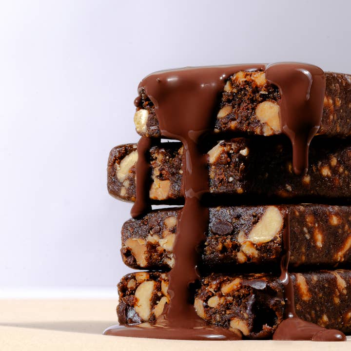 Jonesbar - Wholesale Snack Bar - JONESBAR Chocolate Peanut Butter Organic Fruit & Nut Bar6