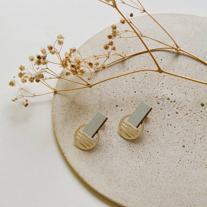 Pithy - Wholesale Stud/Post Earrings - Mare Bar Studs2