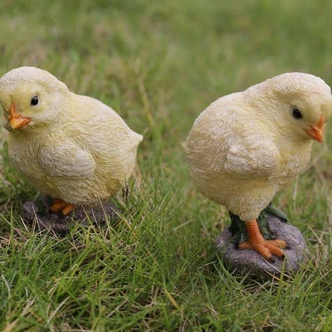 Baby kycklingar par - en ser vänster, en ser rätt för wholesale av Hi-Line Gift Ltd.