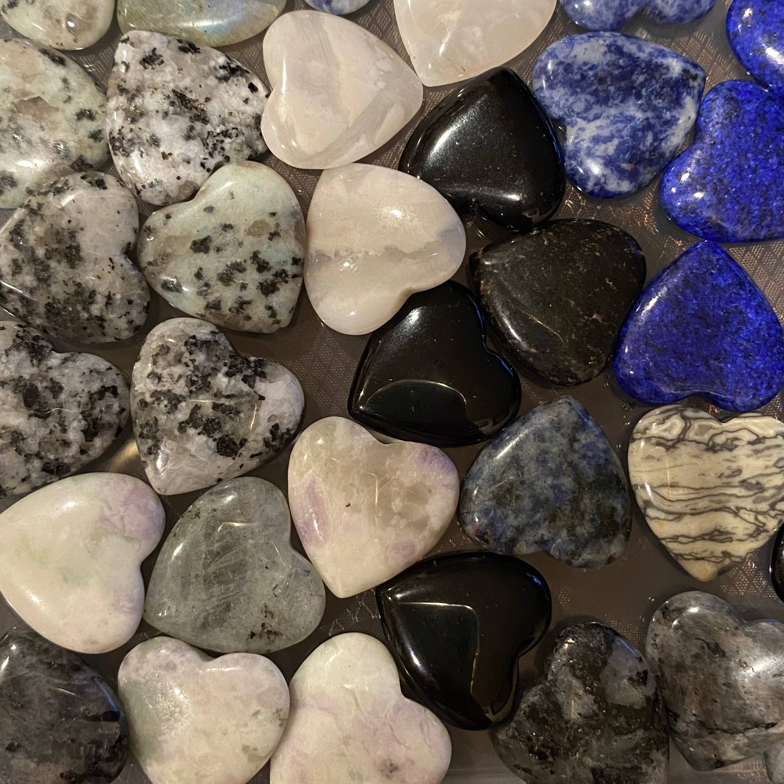 Wax Apothecary - Wholesale Spiritual Stone/Crystal - 💕 Crystal Mini Heart Stone Assortment ❤️💛💚💙💜🖤9