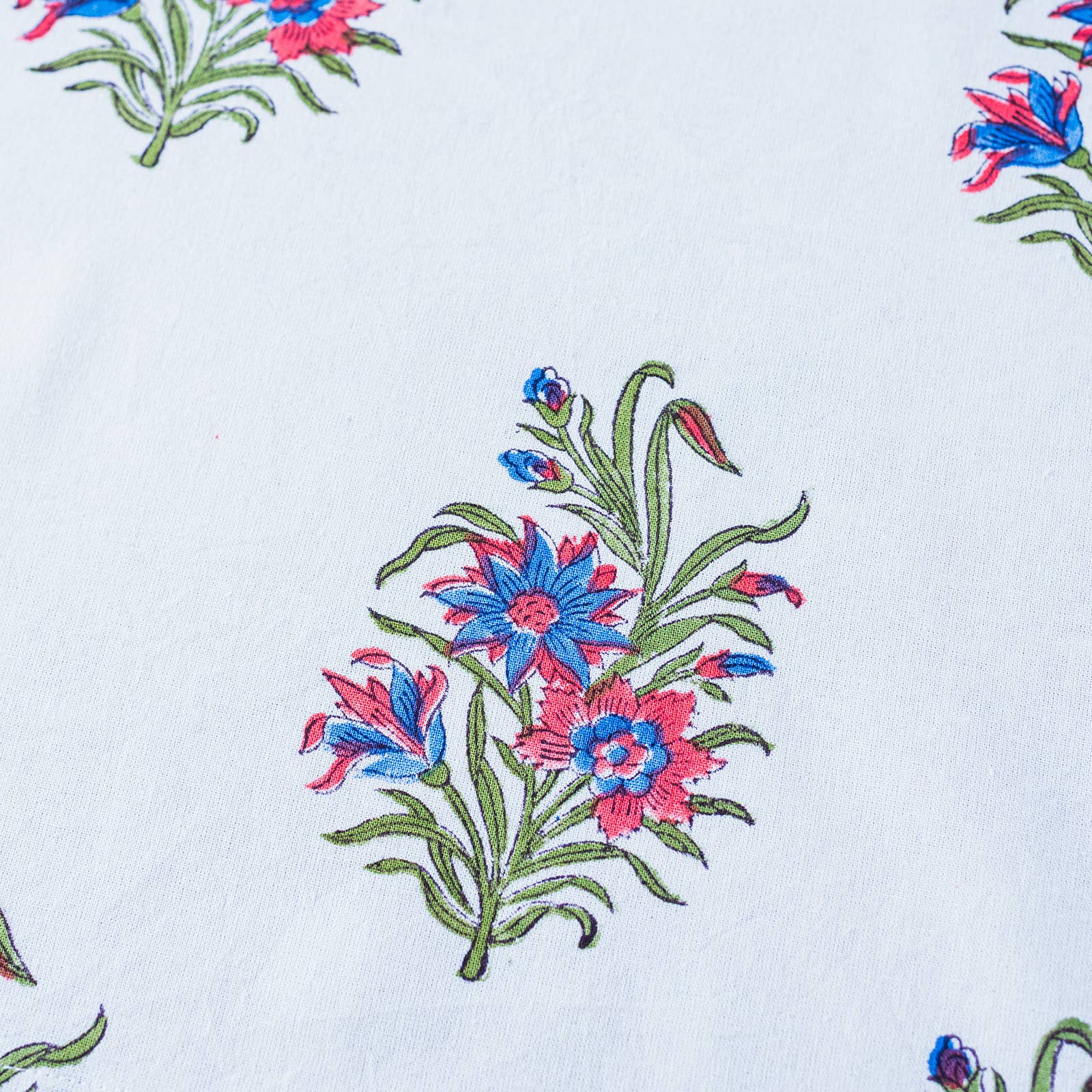 Constance & Denny – wholesale Dinner & cloth napkin – NEW WILDFLOWER set of 4 cotton napkins1