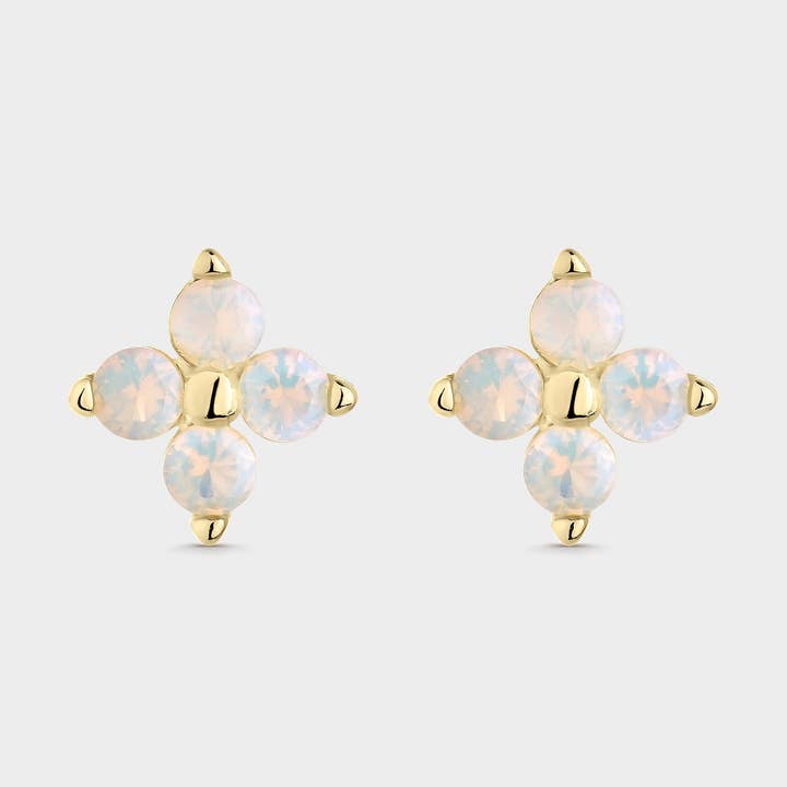 Brincos florais folheados a ouro com opalas brancas por atacado de Itemporality