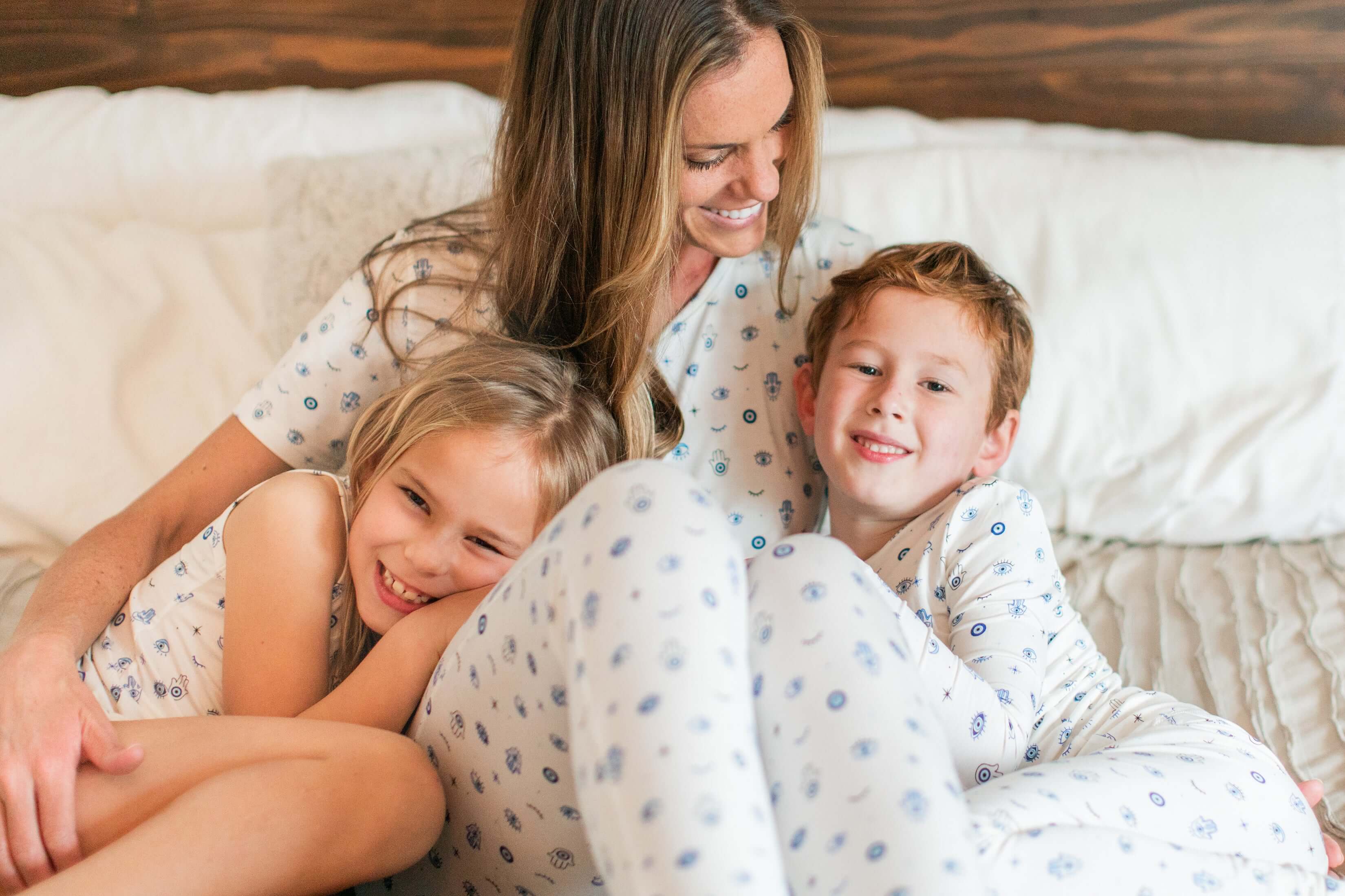 Bellabu Bear - Wholesale Sleepwear Set - Women's - The Eye Bamboo Women's Pajama Set3