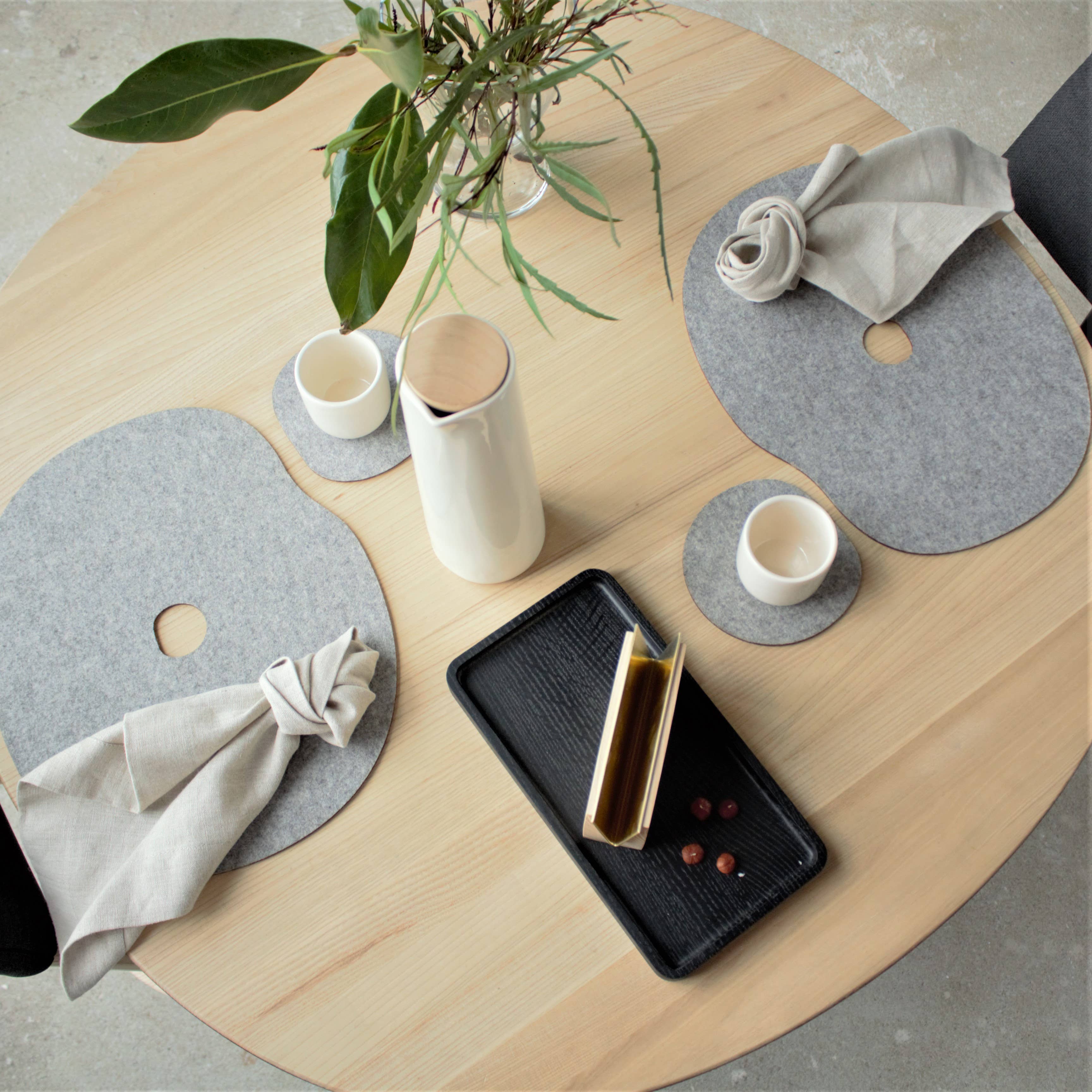 NAMUOS - Vente Sets de table - Set de dessous de verre et napperon en feutre de laine 100 % gris MILLSTONES7