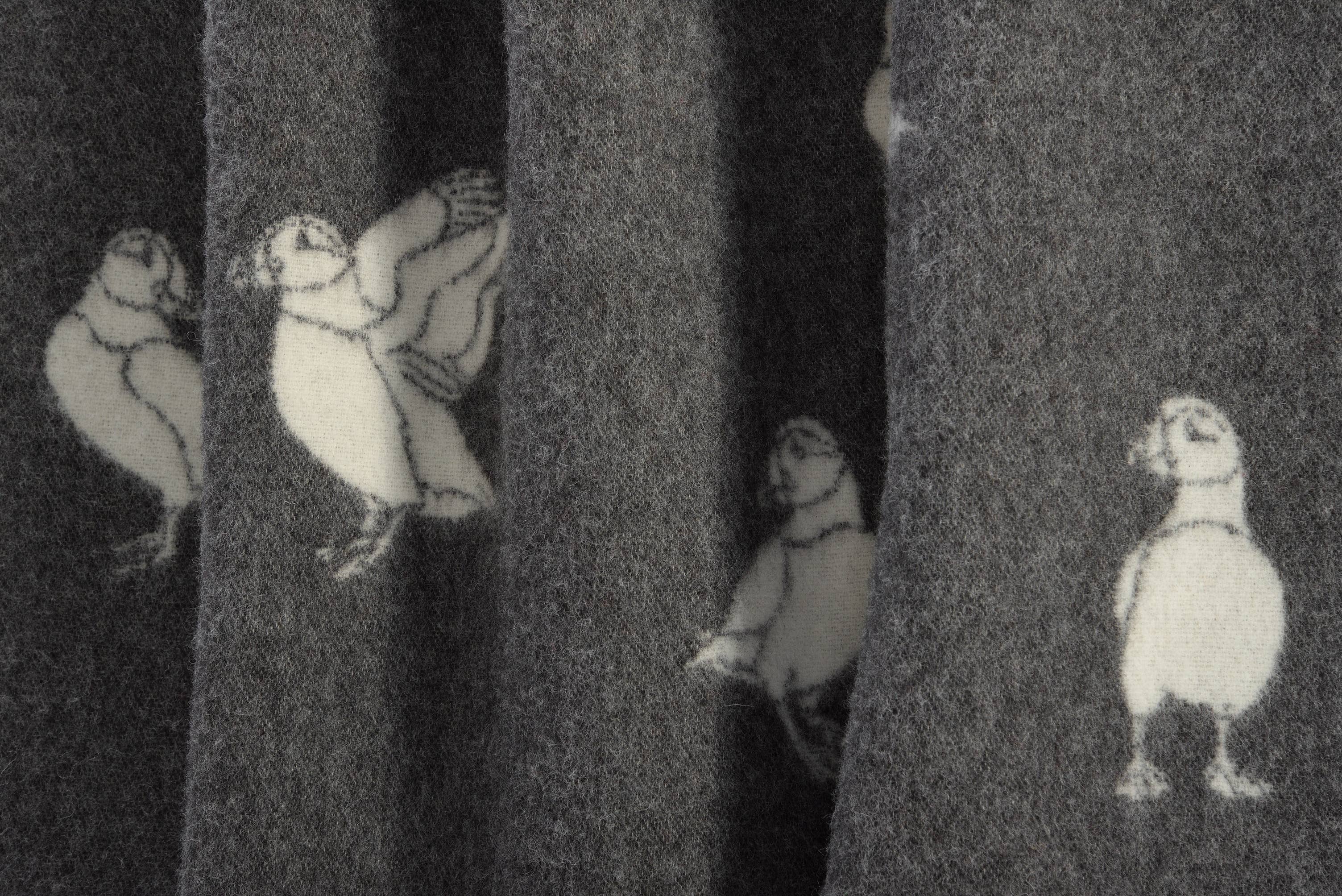 JJ Textile - Wholesale Throw Blanket - Puffin Wool Blanket7