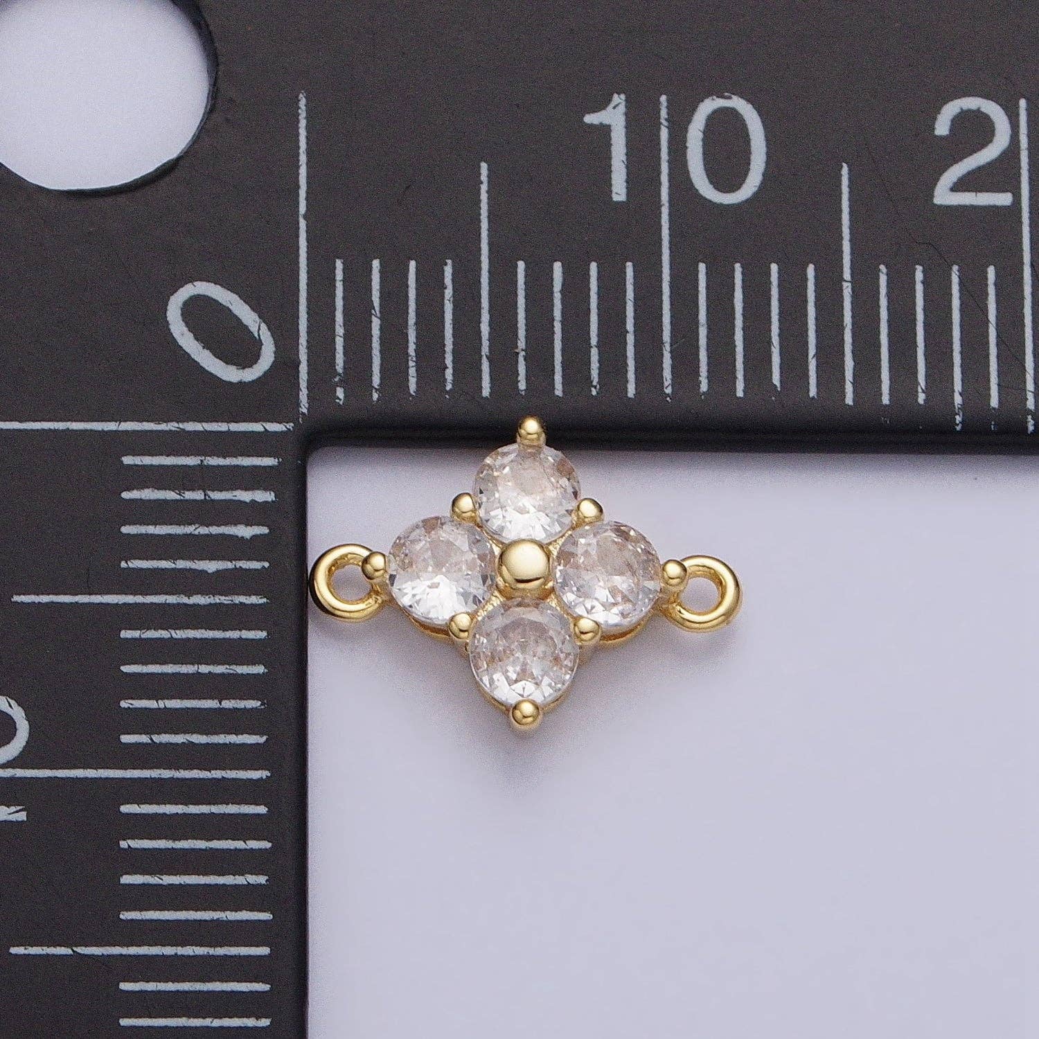 Aim Eternal - Wholesale Individual Charm/Pendant - 18K Gold Filled Clear Quatrefoil Clover Flower Connector in Gold & Silver | Y-8432