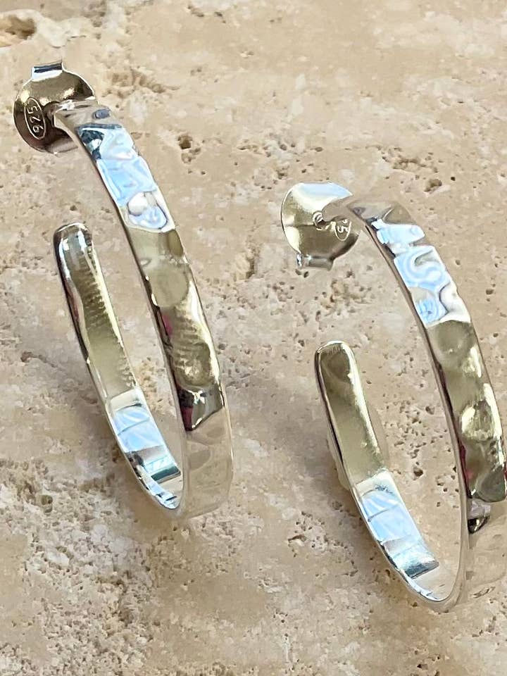 E476 for wholesale by Treisi