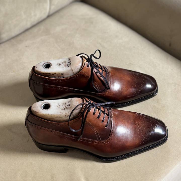 Oxford in kastanienbrauner Patina für den Großhandel von The Royale Leather