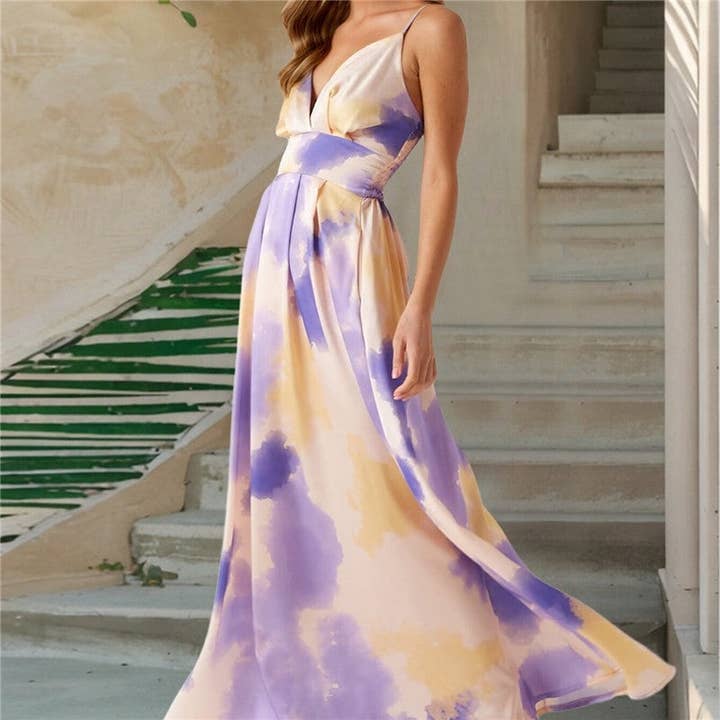 UZ Wholesale Store – wholesale Klänning - Dam – Maxiklänning med V-ringad halterneck och tryck samt åtdragen midja