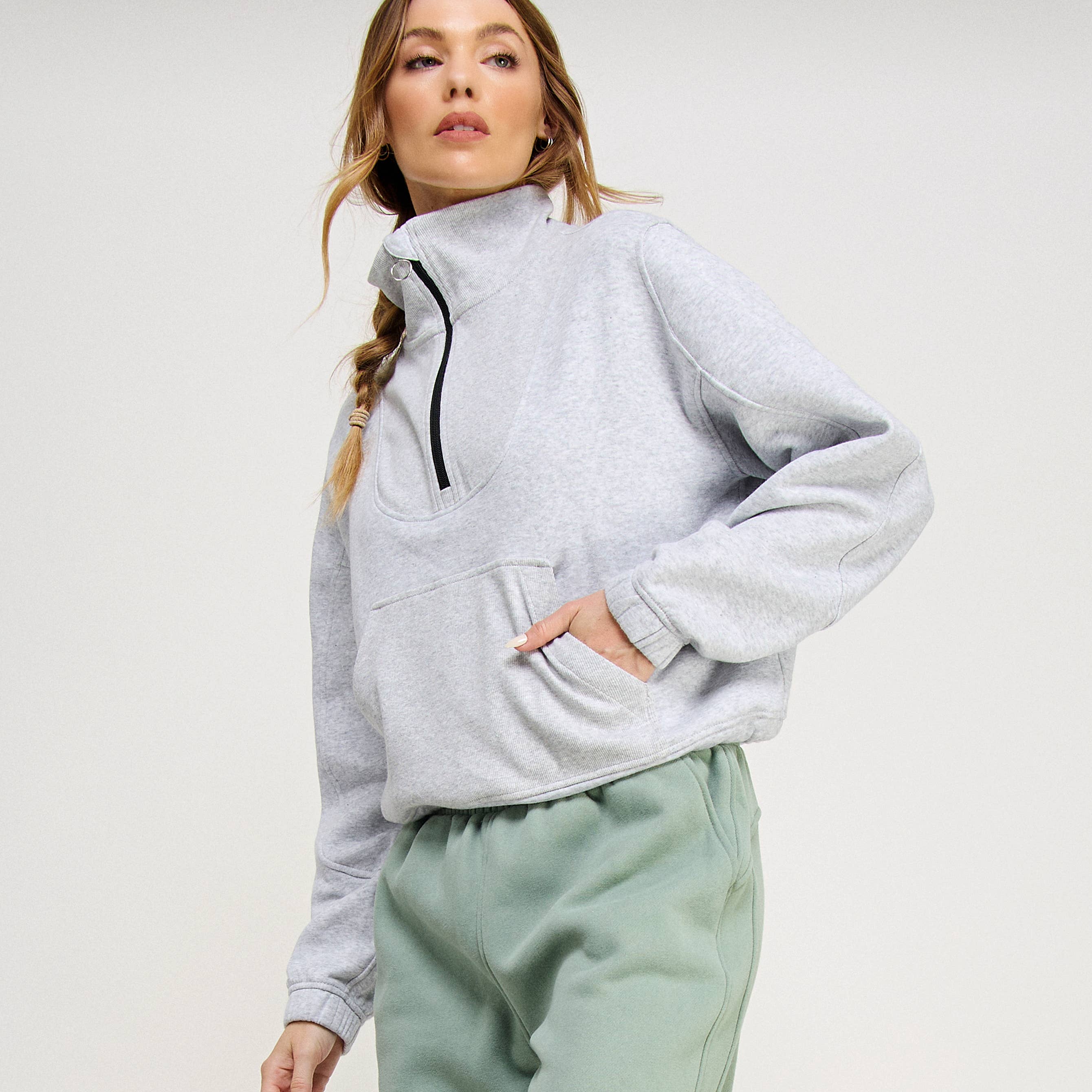 FREEZIA - Wholesale Sweatshirt - Women's - FRENCH TERRY NECK HALF ZIP SWEATSHIRT PULLOVER-FZ001223