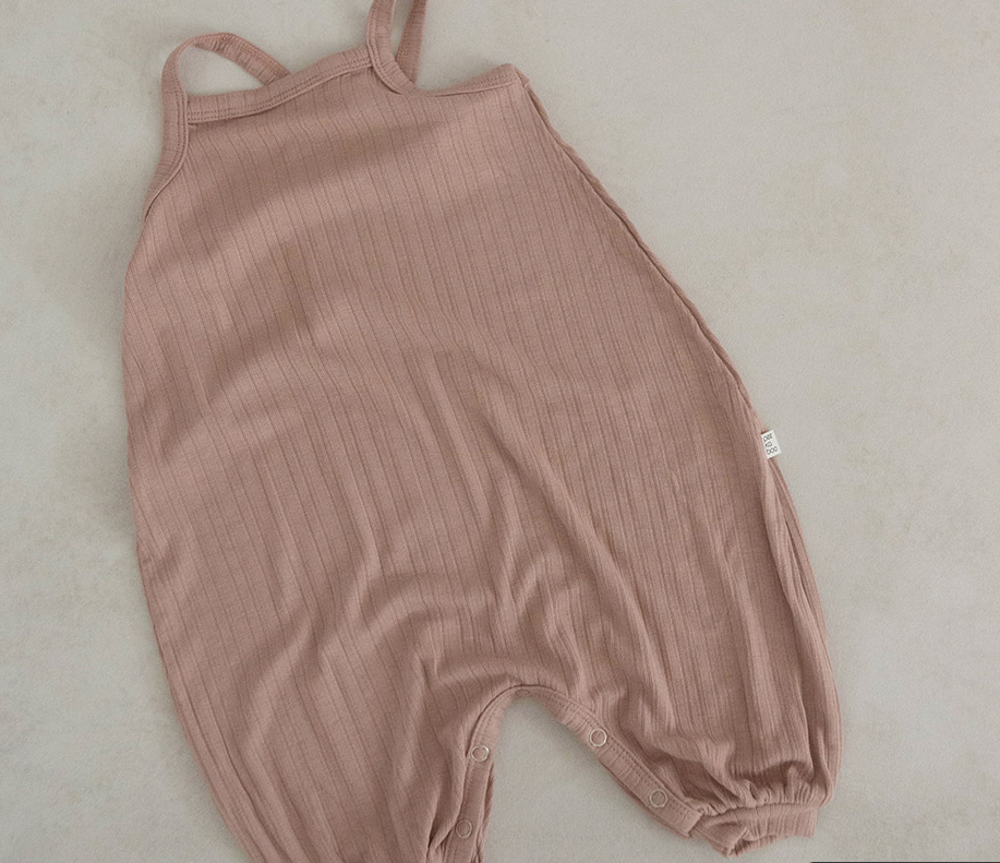 peekaboo – wholesale Byxdress - Baby – peekaboo superstretchad lättviktsbody för baby2