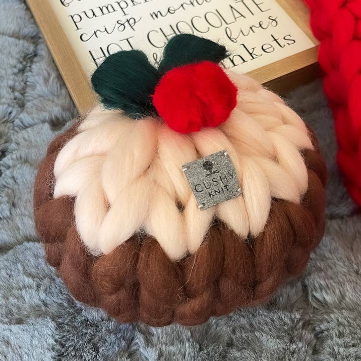 Small Christmas Pudding for wholesale by CUSHYKNIT