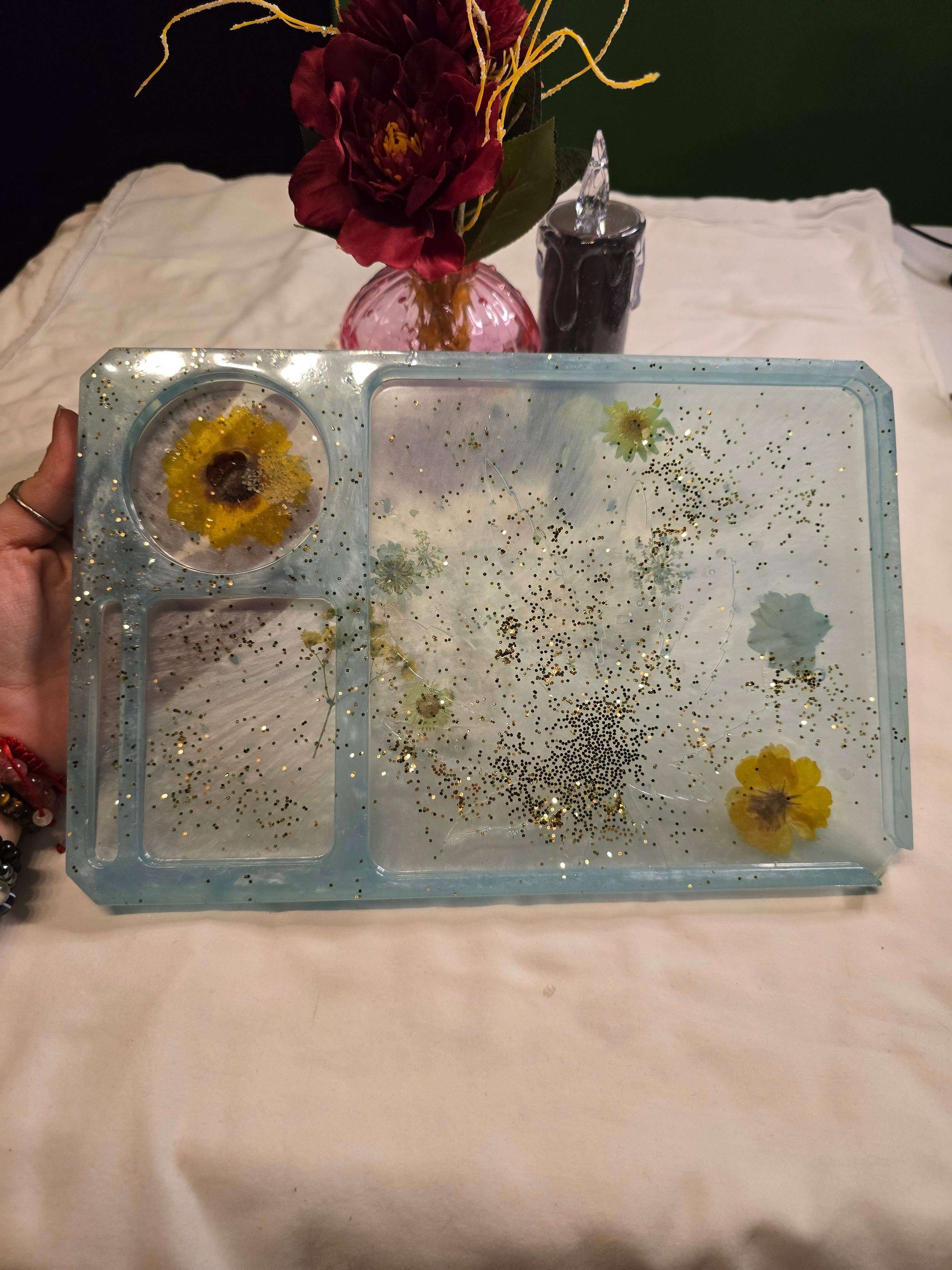 Chaotic Crystal Chick Co. - Wholesale Decorative Tray - Resin Rolling Tray with Crystal Chips Inside1