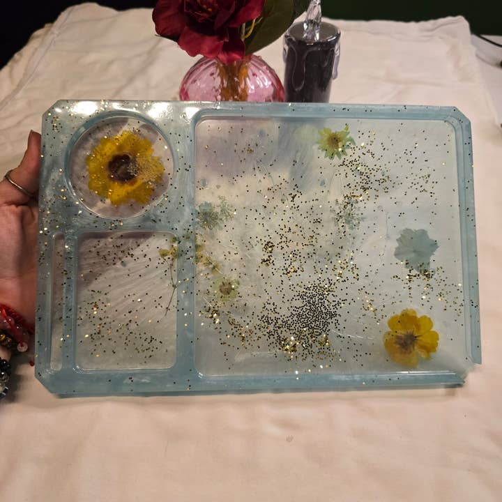 Chaotic Crystal Chick Co. - Venta al por mayor Bandejas decorativas - Bandeja de Resina con Chips de Cristal Dentro1