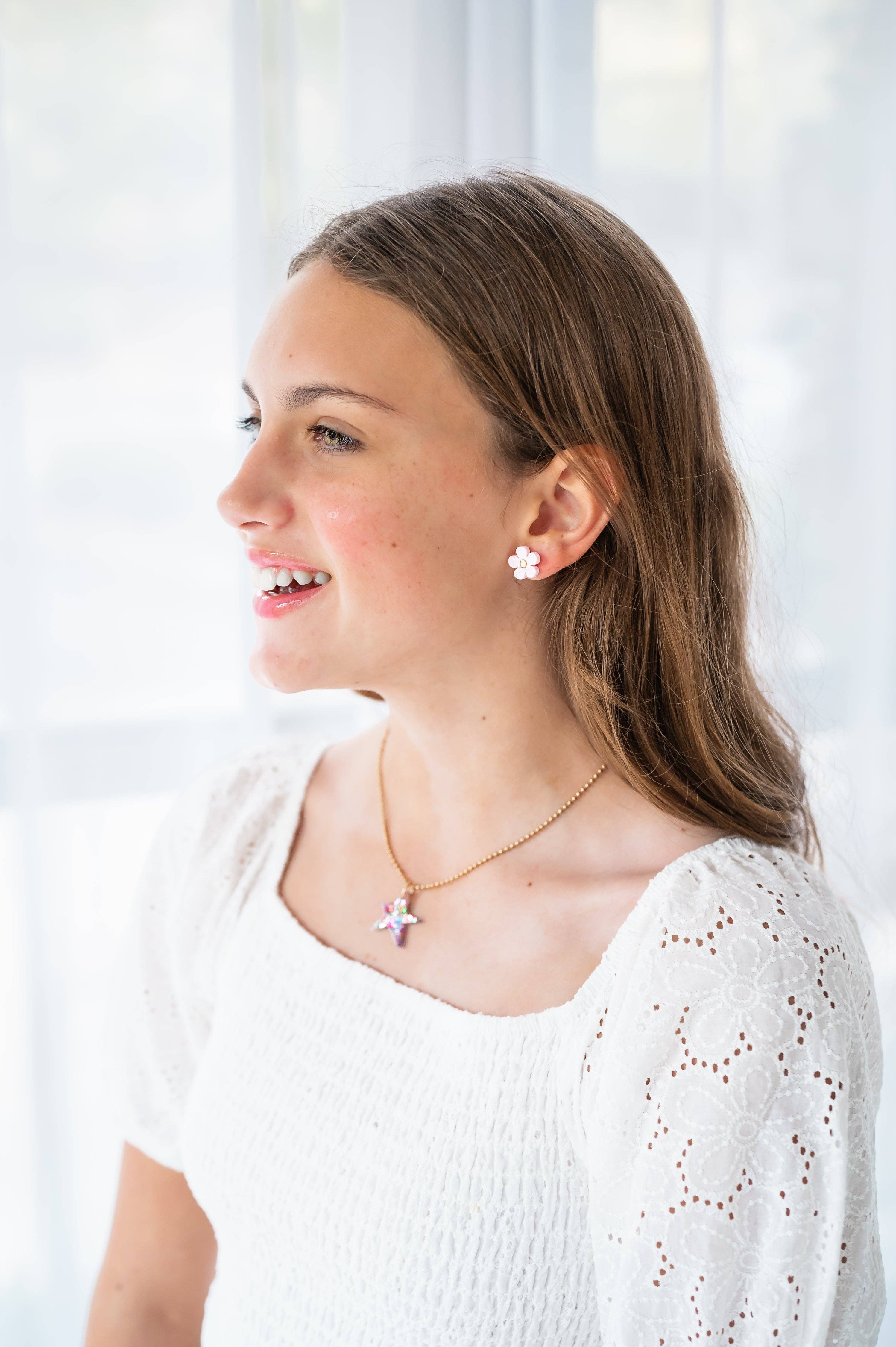 Wondermint Goods - Wholesale Stud/Post Earrings - Daisy Stud Earrings2