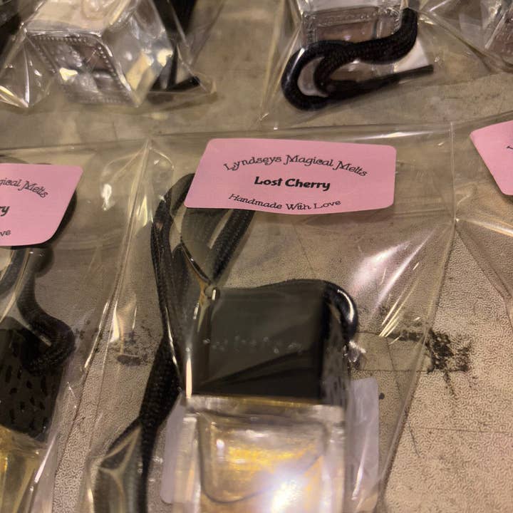 Lyndseys Magical Melts – wholesale Car Freshener - Unisex – Car Fresheners REFILL BOTTLES1