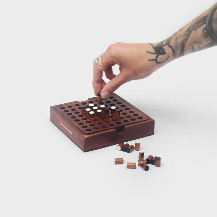 SUCK UK Ltd - USA - Vente Jeux de société - Reversi - Jeu de stratégie en bois