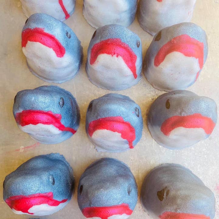 Kangaroo Ridge Farms - Wholesale Bath Bomb/Fizz - 10 Shark Attack Bath Bombs - Ocean Water Scent – Kids Gifts