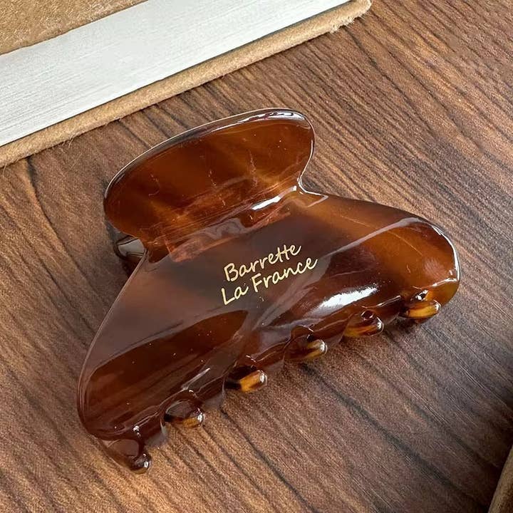 Fransk Klo Klemme - Stor Brun for engroshandel hos Emma Louise Accessories