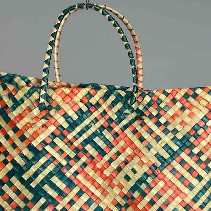 The Niger Bend - Wholesale Beach bag - Large Pandan Straw Beach Handbag-Philippines2