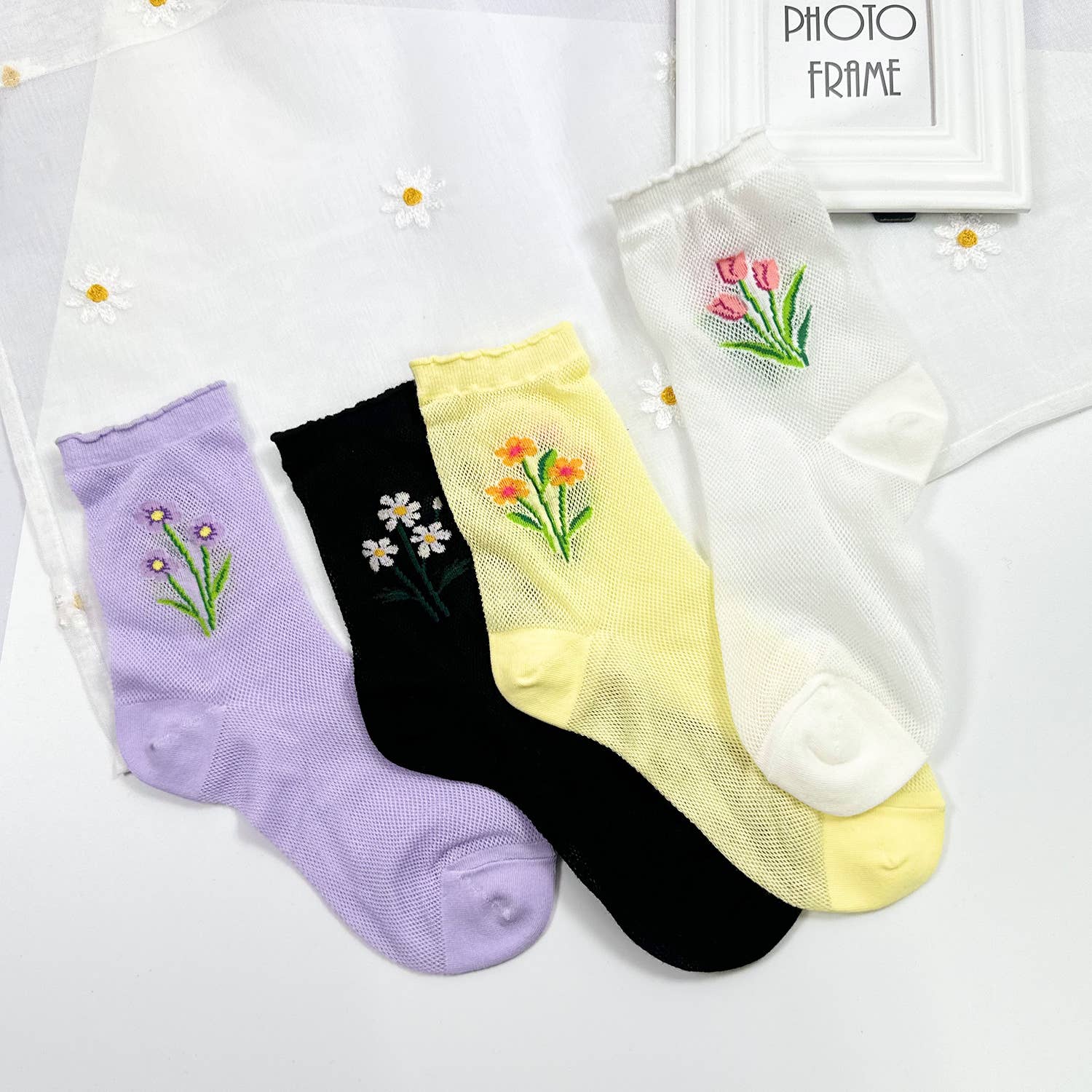 7DAYSSOCKS - Vente Chaussettes – femme - Chaussettes de jour romantiques en maille Crew pour femmes5