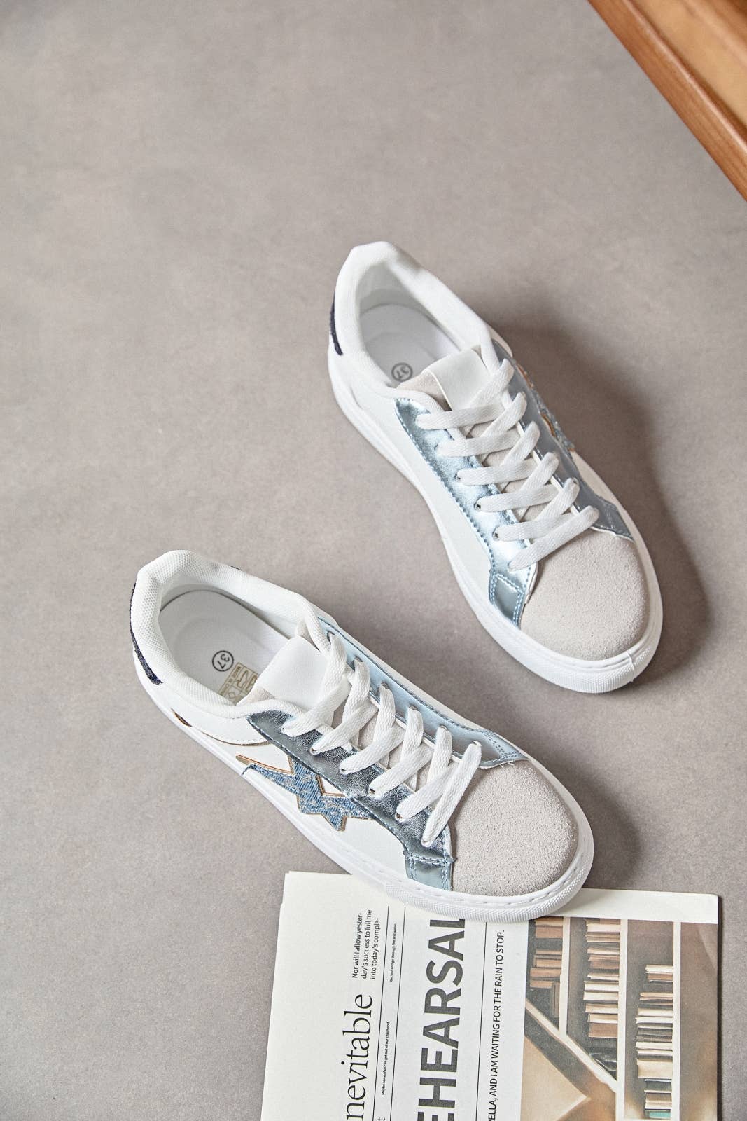 ERYNN - Wholesale Lifestyle Sneakers - Women's - LACED SNEAKER - Olympia12