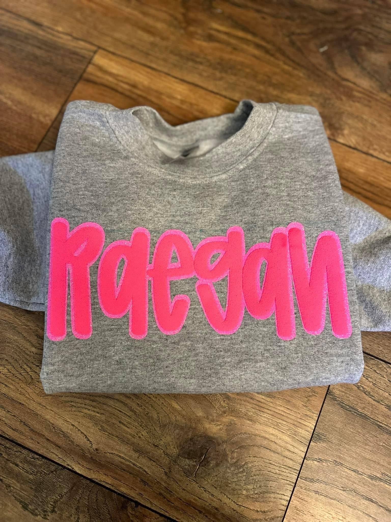 2 gypsy sisters boutique – Großhandel Sweatshirt – Damen – Puff & Glitter Namensweatshirts - WS1
